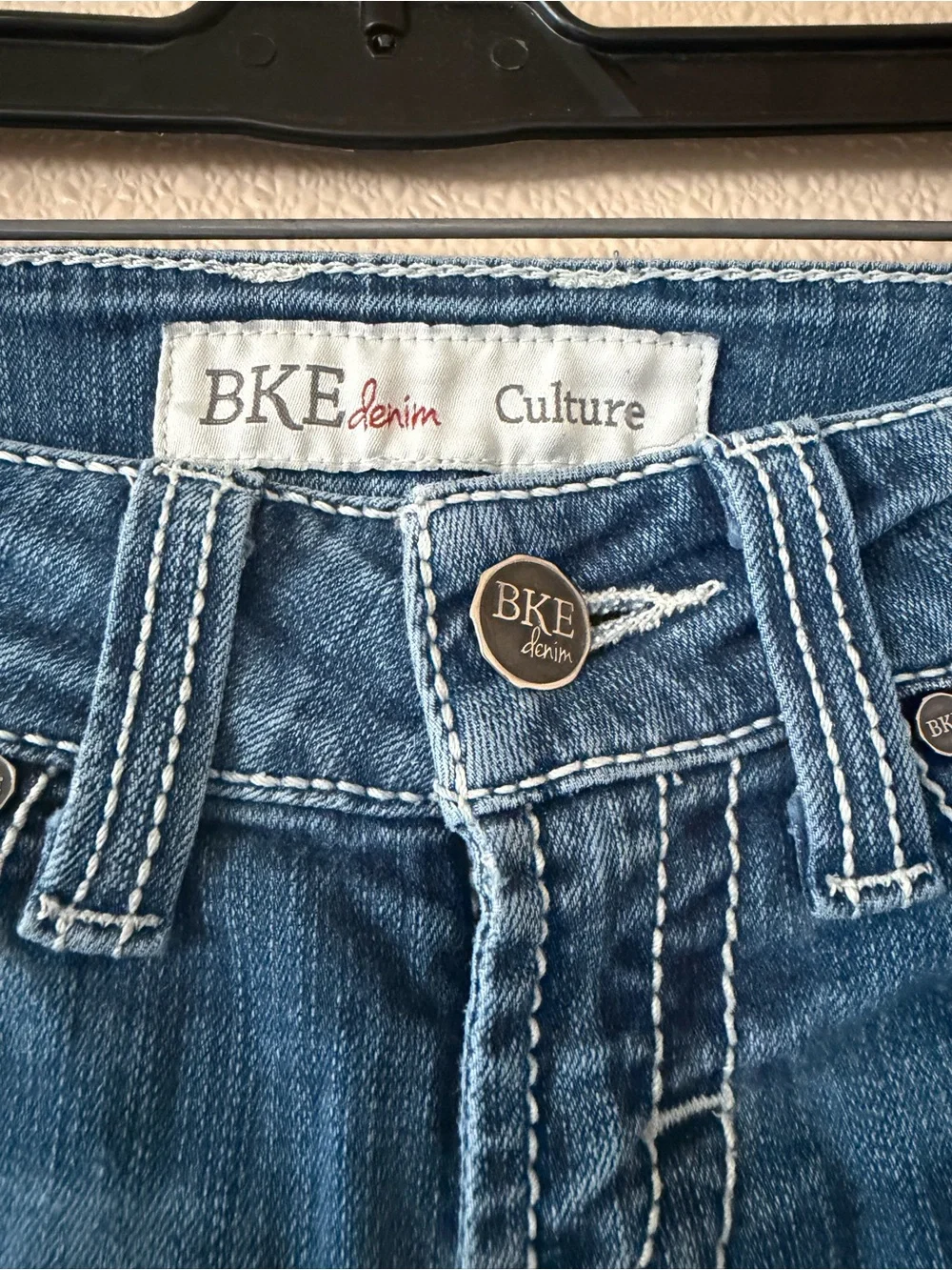 BKE Women’s Bootcut Jeans in Faded Blue Wash - Picture 6 of 8